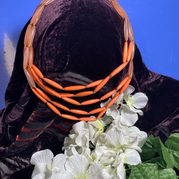 Vintage, Salmon and gold toned 5 strand necklace. - Picture 3 of 7